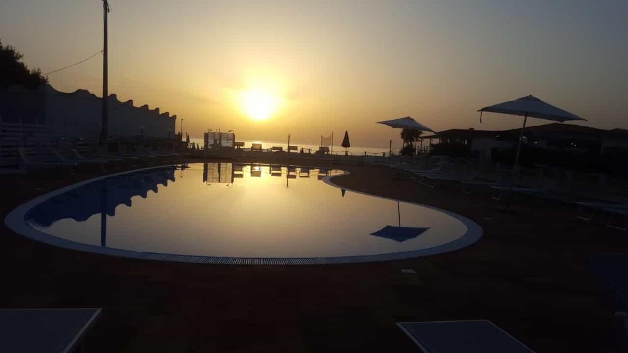 زامبروني Villaggio Residence Emmesse المظهر الخارجي الصورة