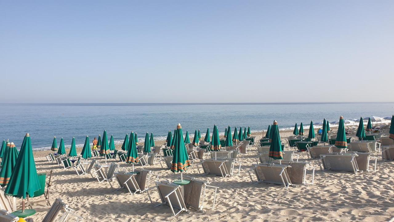 زامبروني Villaggio Residence Emmesse المظهر الخارجي الصورة
